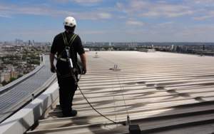 KEELINE: horizontale Seilsicherung für das Dach