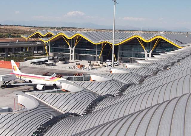 Roof Safety is Kee at Spanish Airport