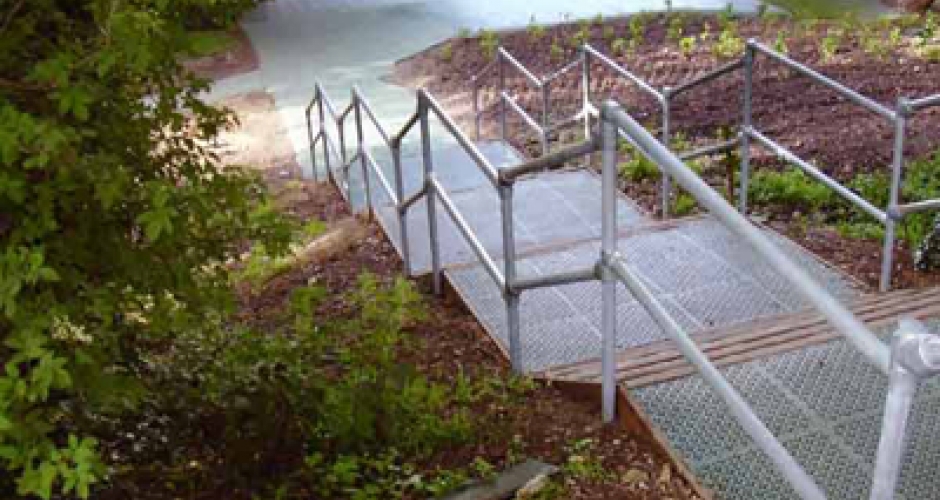 Kee Klamp handrail